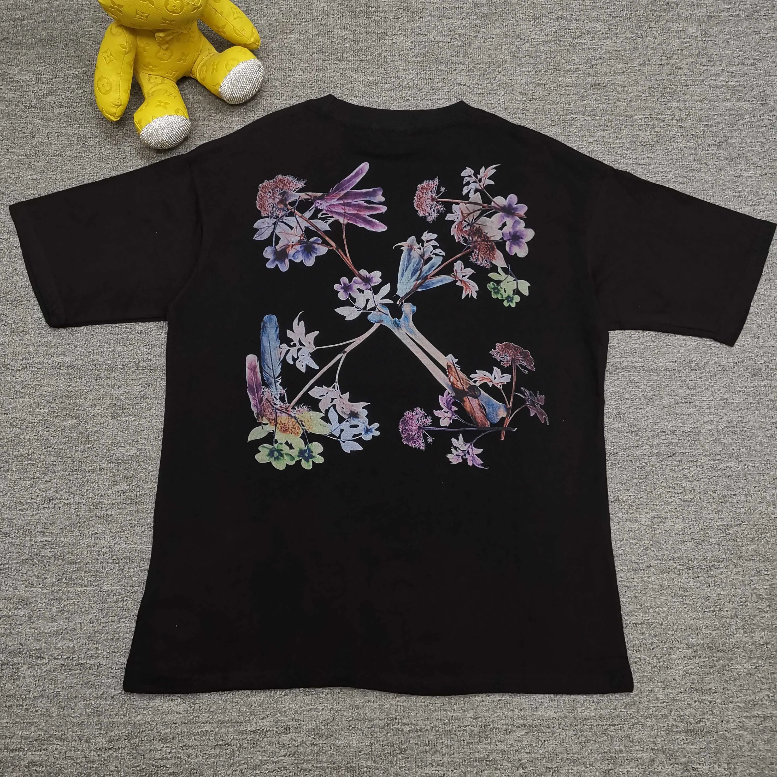 off white new floral graffiti loose short-sleeved T-shirt Size: S M L XL Color: Black White P240